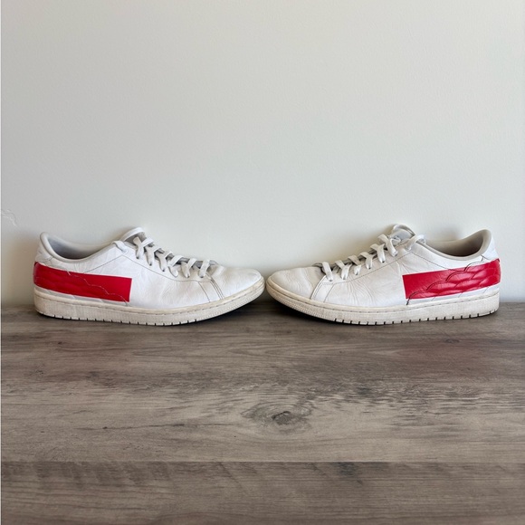 Nike Other - Jordan 1 centre court